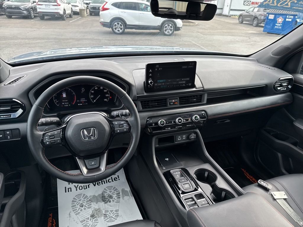 Used 2024 Honda Pilot TrailSport image 35
