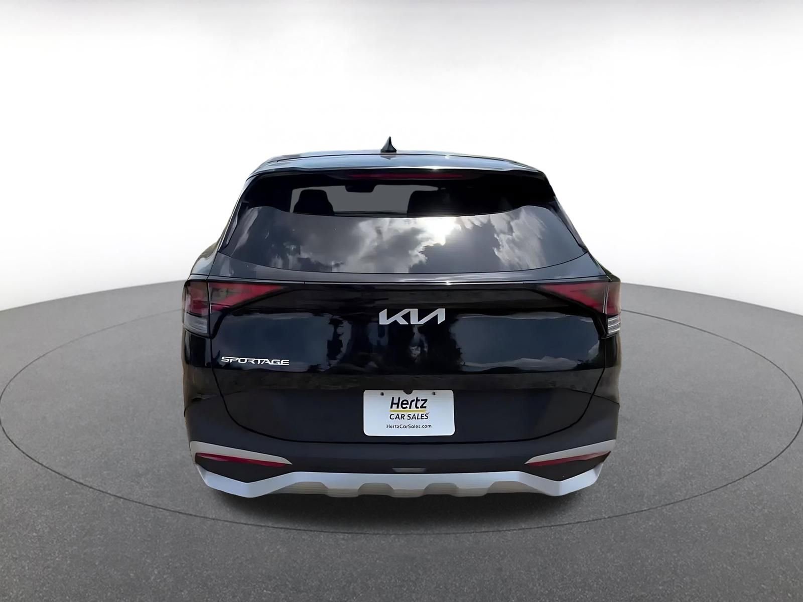 Used 2025 Kia Sportage LX image 12