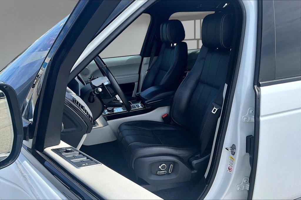 Used 2017 Land Rover Range Rover Supercharged image 26