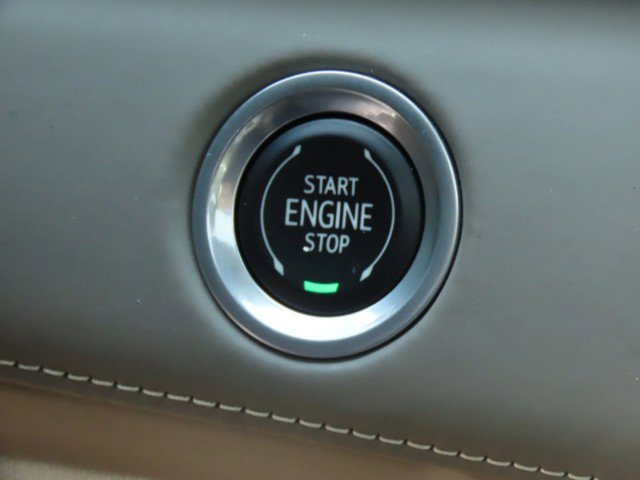 Used 2023 Cadillac Escalade Premium Luxury Platinum w/ LPO, Radiant Package image 31