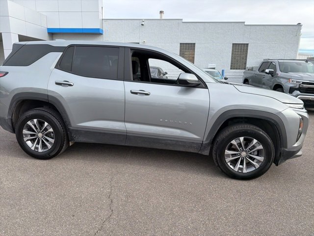 Used 2025 Chevrolet Equinox LT image 13