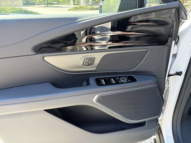 New 2026 Lincoln Nautilus Premier AWD/4WD image 13