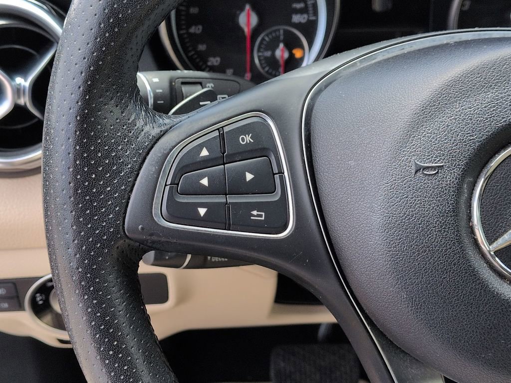 Used 2018 Mercedes-Benz GLA 250 4MATIC w/ Premium Package image 19