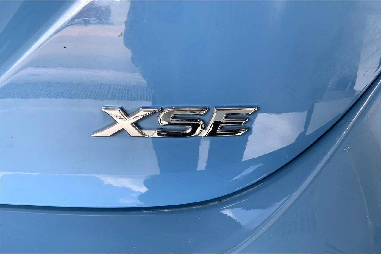 Used 2024 Toyota Camry XSE FWD image 7