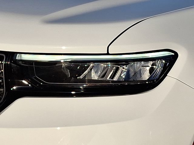 Used 2025 Jeep Grand Cherokee Summit image 9