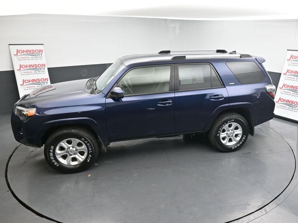 Used 2024 Toyota 4Runner SR5 AWD/4WD image 27