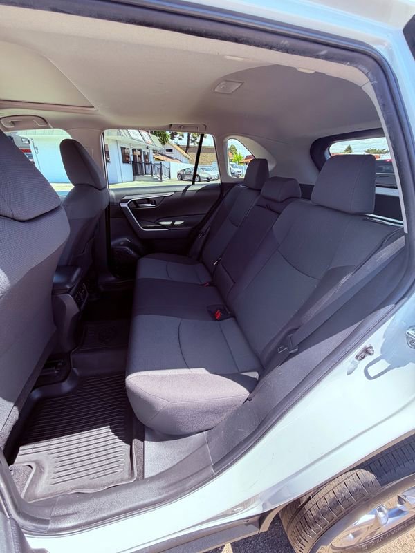Used 2023 Toyota RAV4 XLE w/ Convenience Package FWD image 20