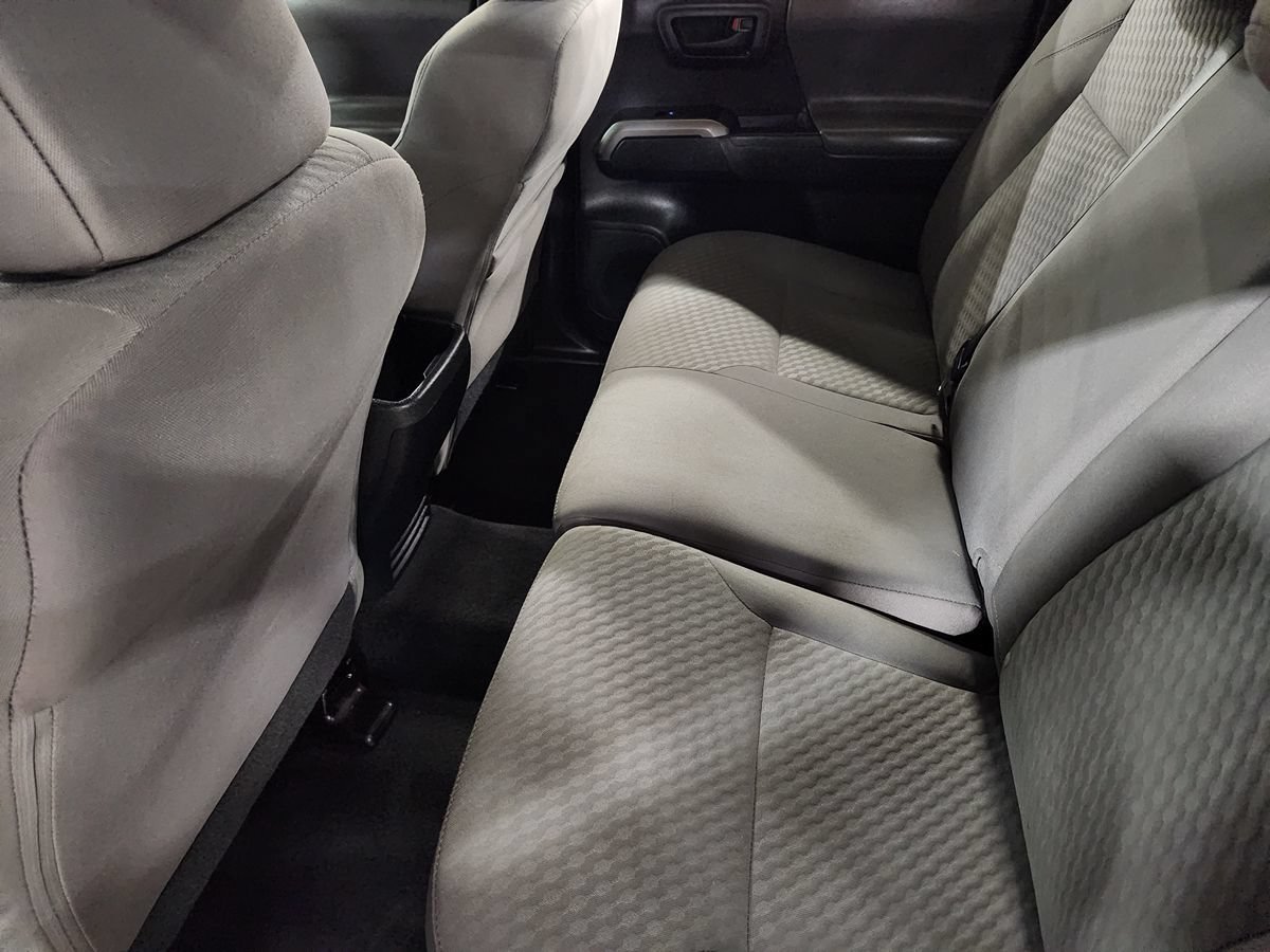 Used 2022 Toyota Tacoma SR5 RWD image 47