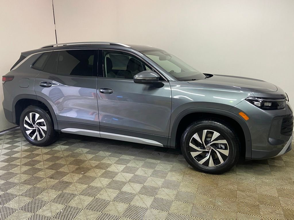 New 2026 Volkswagen Tiguan S image 3