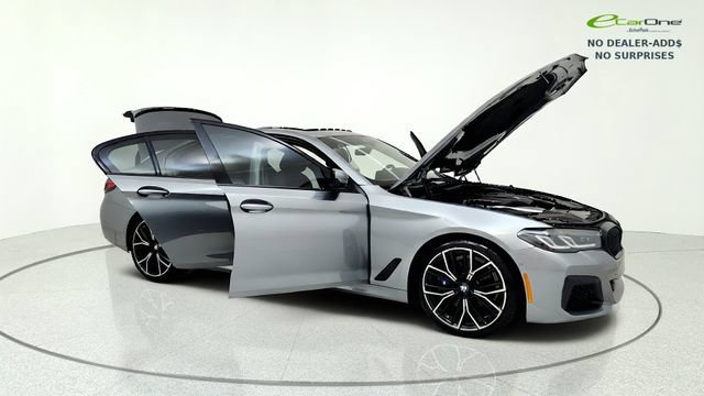 Used 2023 BMW 530i w/ M Sport Package RWD image 11