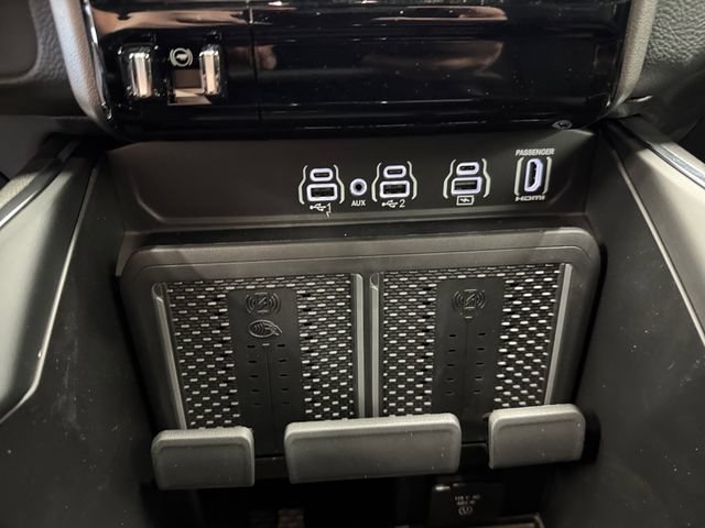 New 2026 RAM 1500 Laramie AWD/4WD image 16