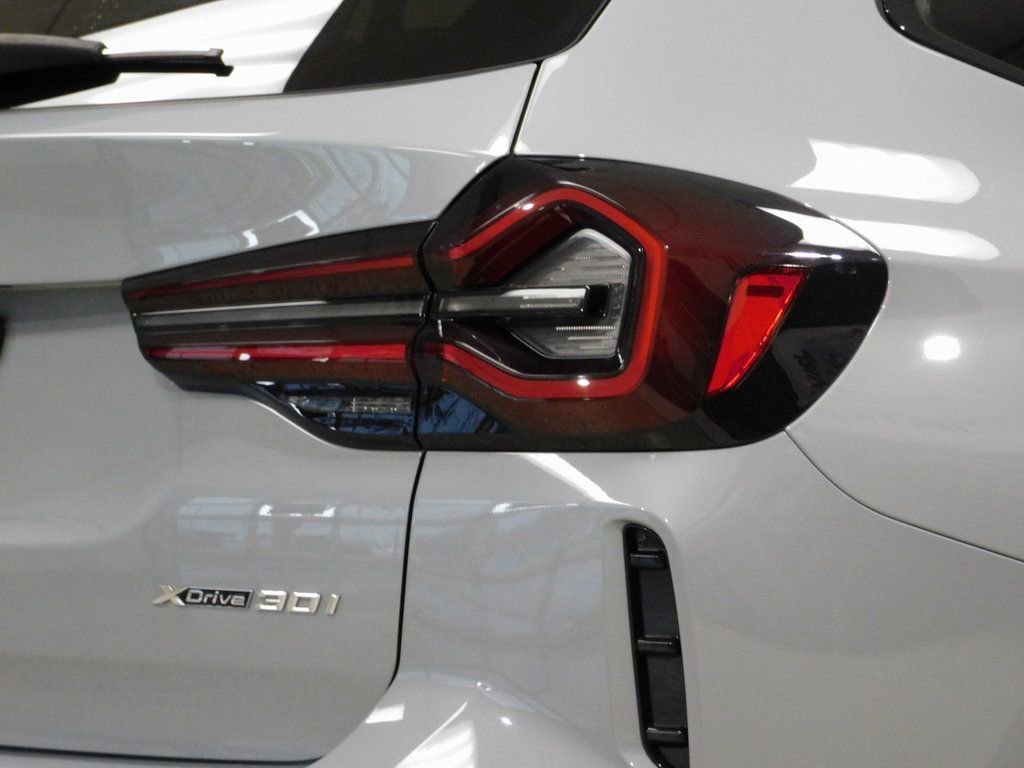 Used 2024 BMW X3 xDrive30i image 89
