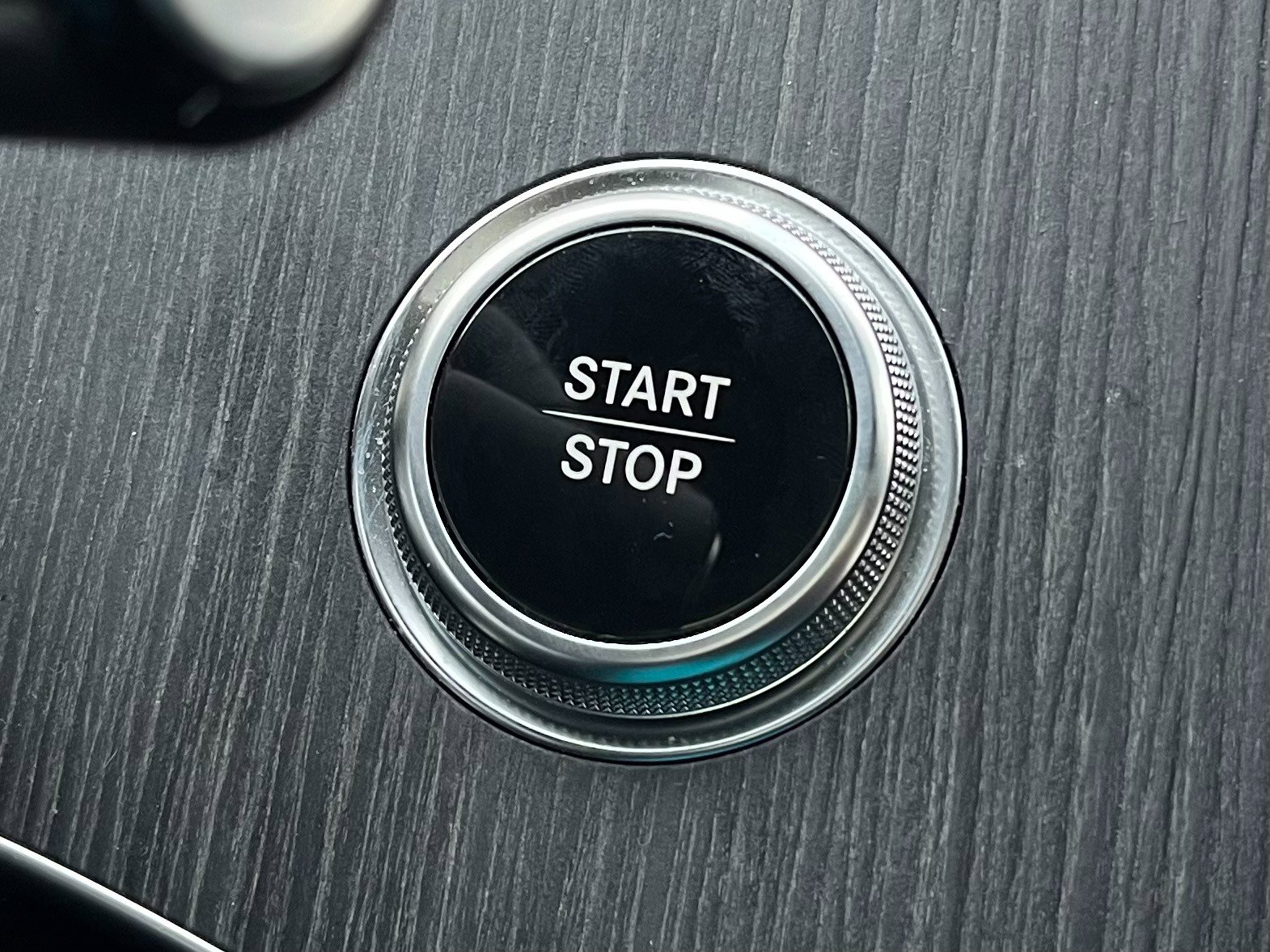 Used 2023 Mercedes-Benz EQE 500 4MATIC Sedan image 41