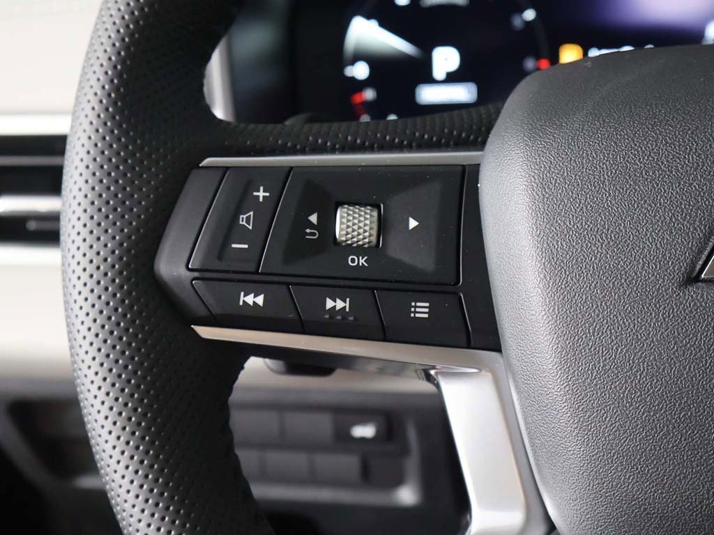 New 2025 Mitsubishi Outlander AWD image 48