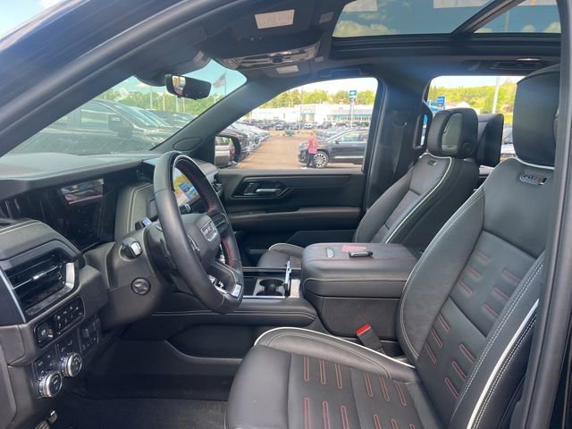 Used 2025 GMC Yukon AT4 Ultimate w/ LPO, Floor Liner Package AWD/4WD image 15