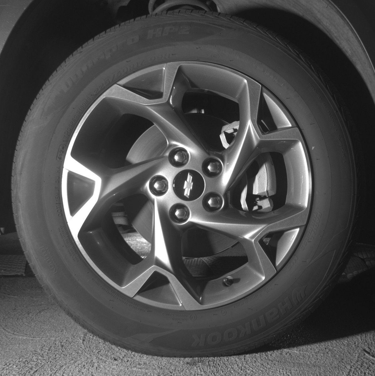 Used 2025 Chevrolet Trax LT FWD image 13