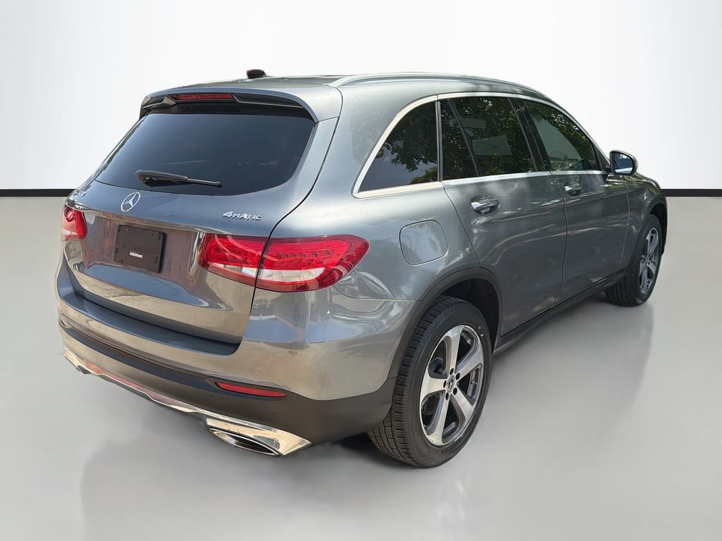 Used 2018 Mercedes-Benz GLC 300 4MATIC w/ Premium Package image 7