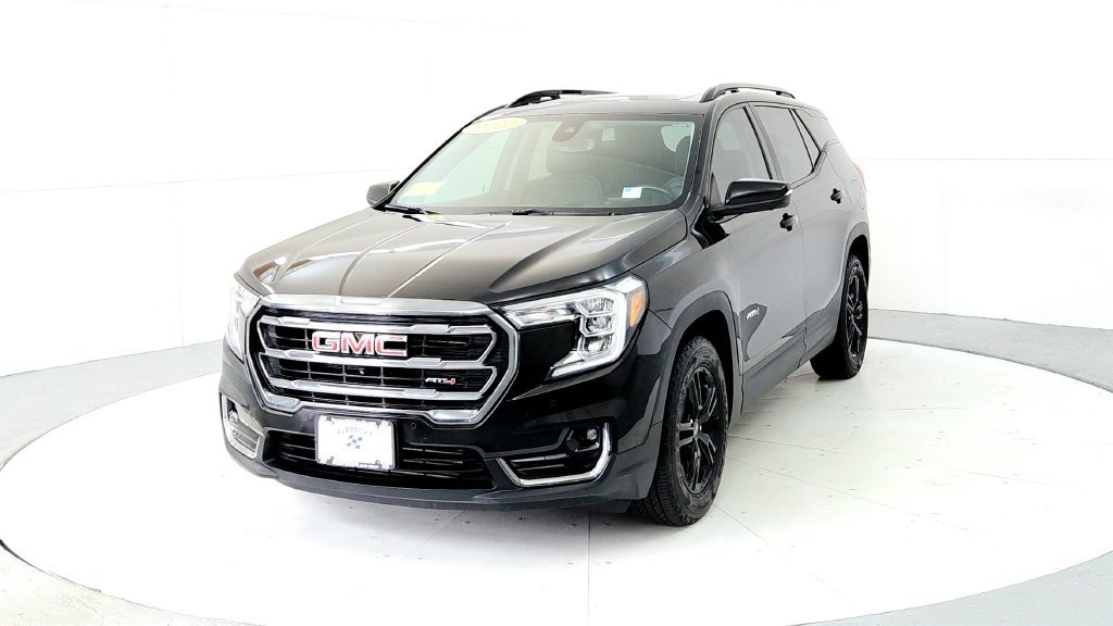 Used 2022 GMC Terrain AT4 w/ Infotainment Package II AWD/4WD image 2