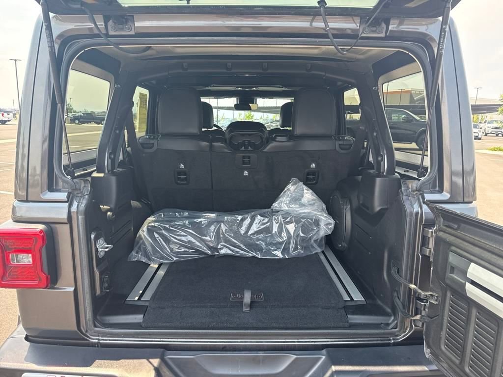 Used 2019 Jeep Wrangler Unlimited Sahara w/ Quick Order Package 24M Moab image 34