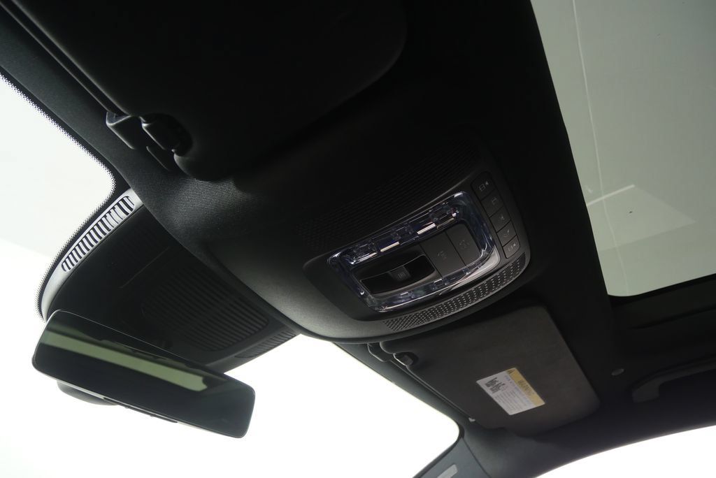Used 2024 Mercedes-Benz GLS 450 4MATIC image 20