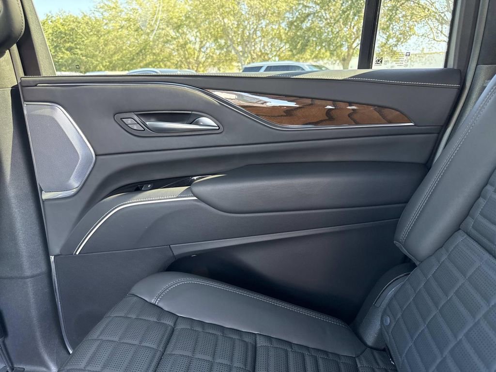 Certified 2024 Cadillac Escalade ESV Sport Platinum w/ LPO, ONYX Package image 15