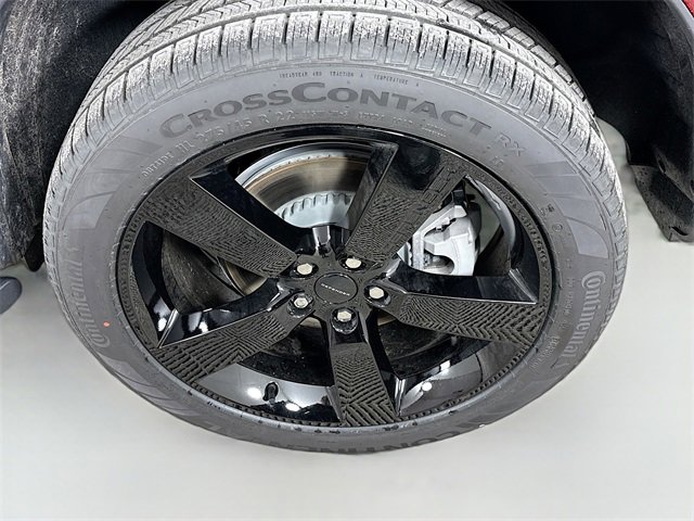 New 2026 Land Rover Defender 130 S image 34