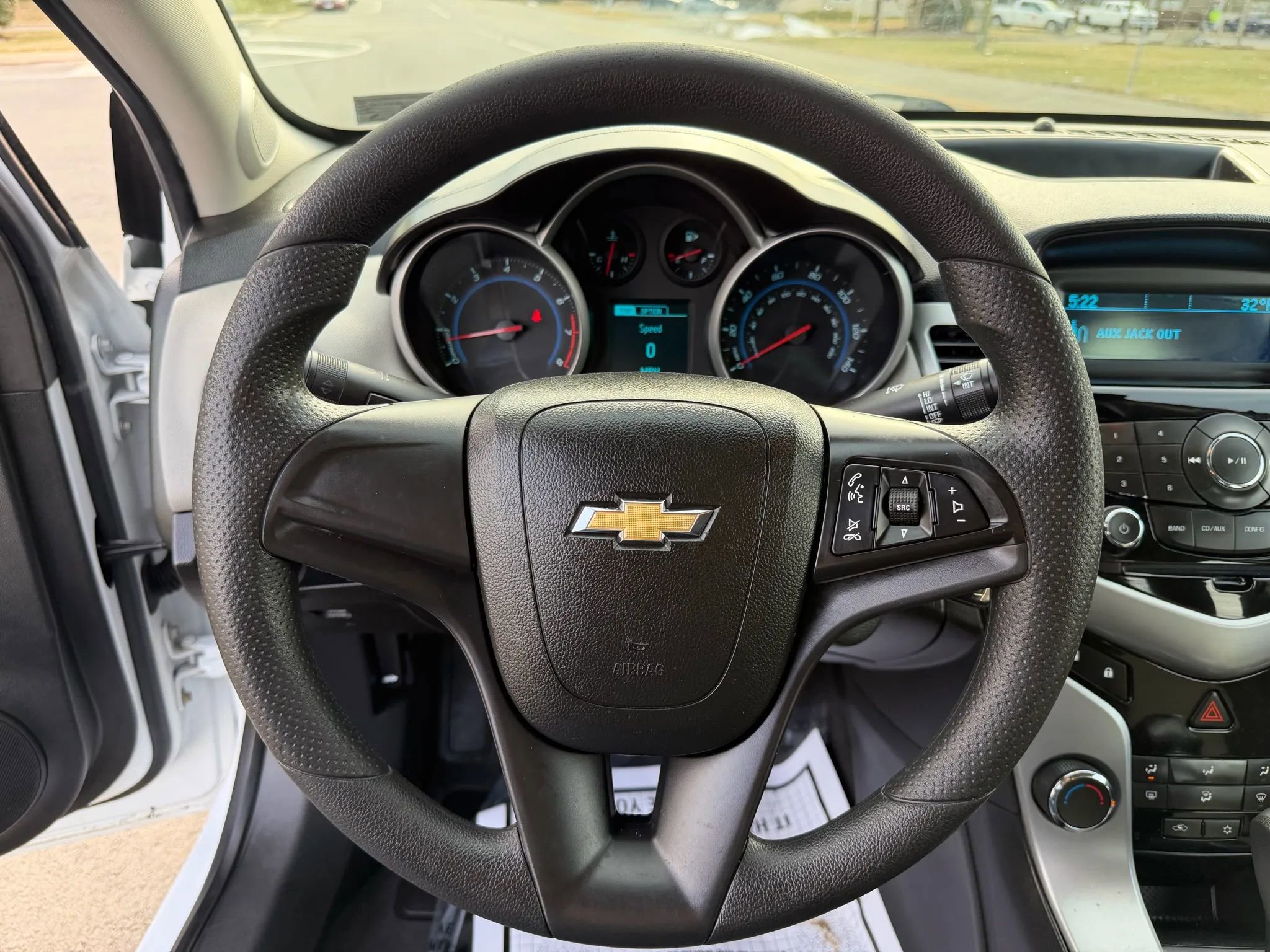 Used 2013 Chevrolet Cruze LS image 18