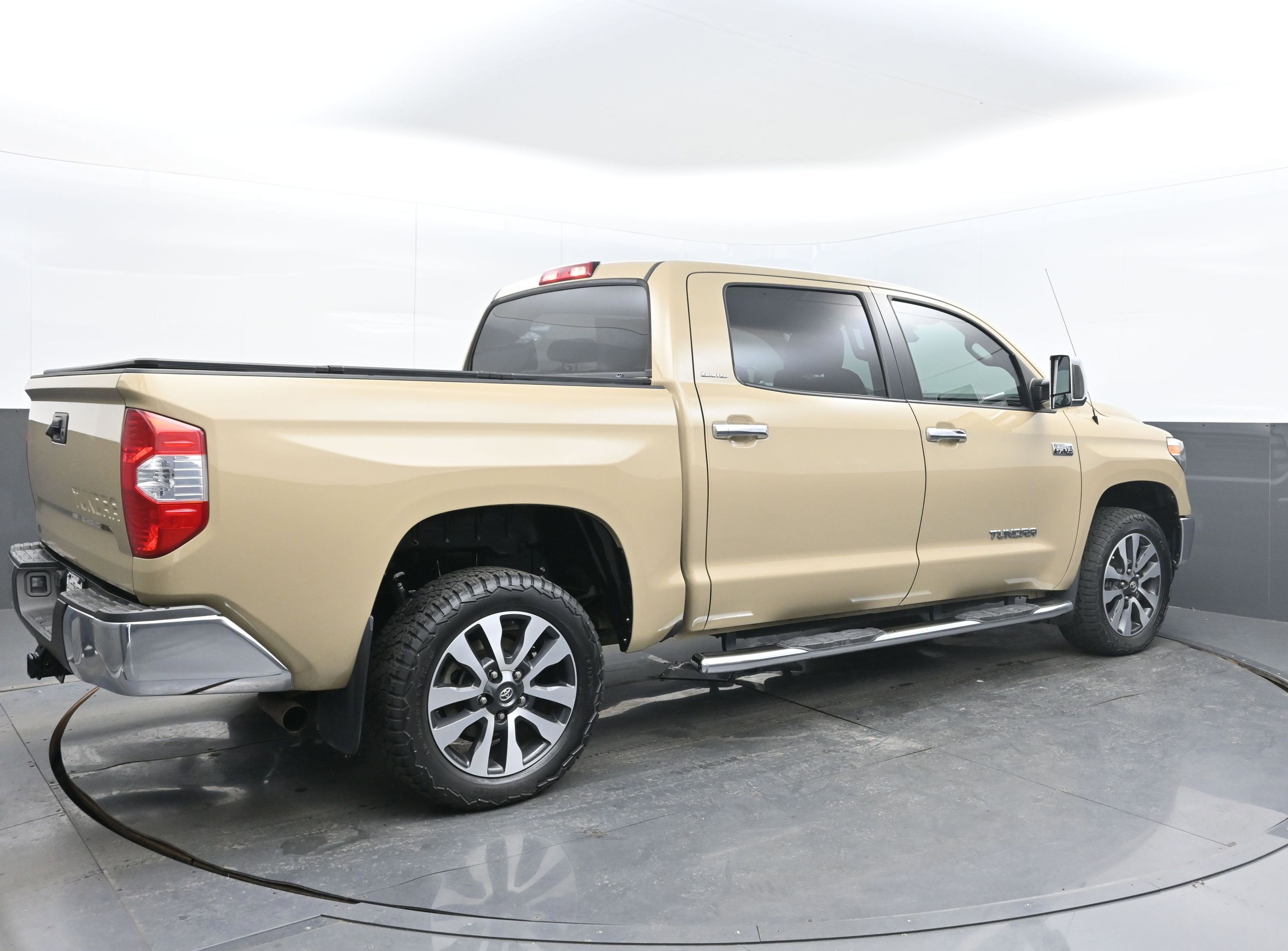 Used 2019 Toyota Tundra Limited image 7