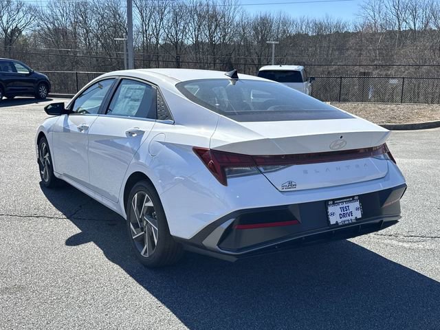 Certified 2025 Hyundai Elantra SEL image 5