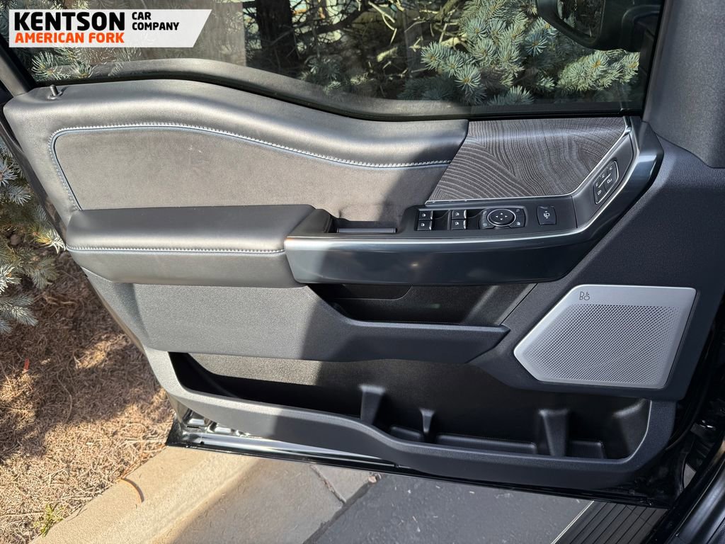 Used 2025 Ford F250 Platinum image 21