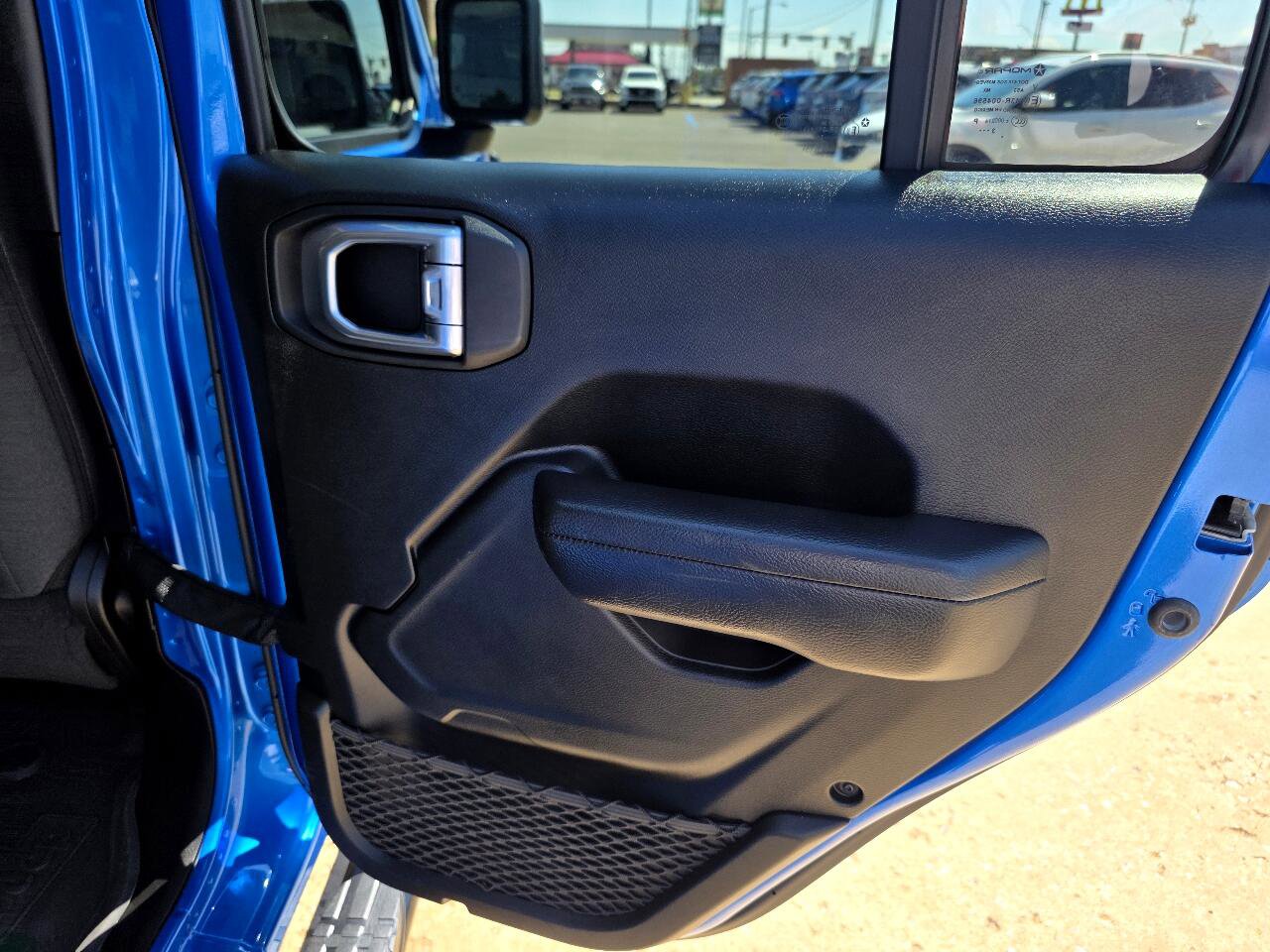 Used 2024 Jeep Gladiator Sport image 21