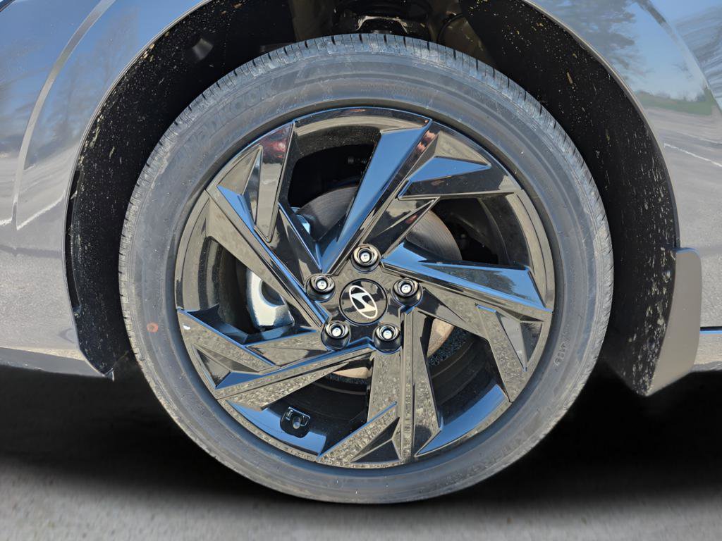New 2026 Hyundai Elantra Sport image 11