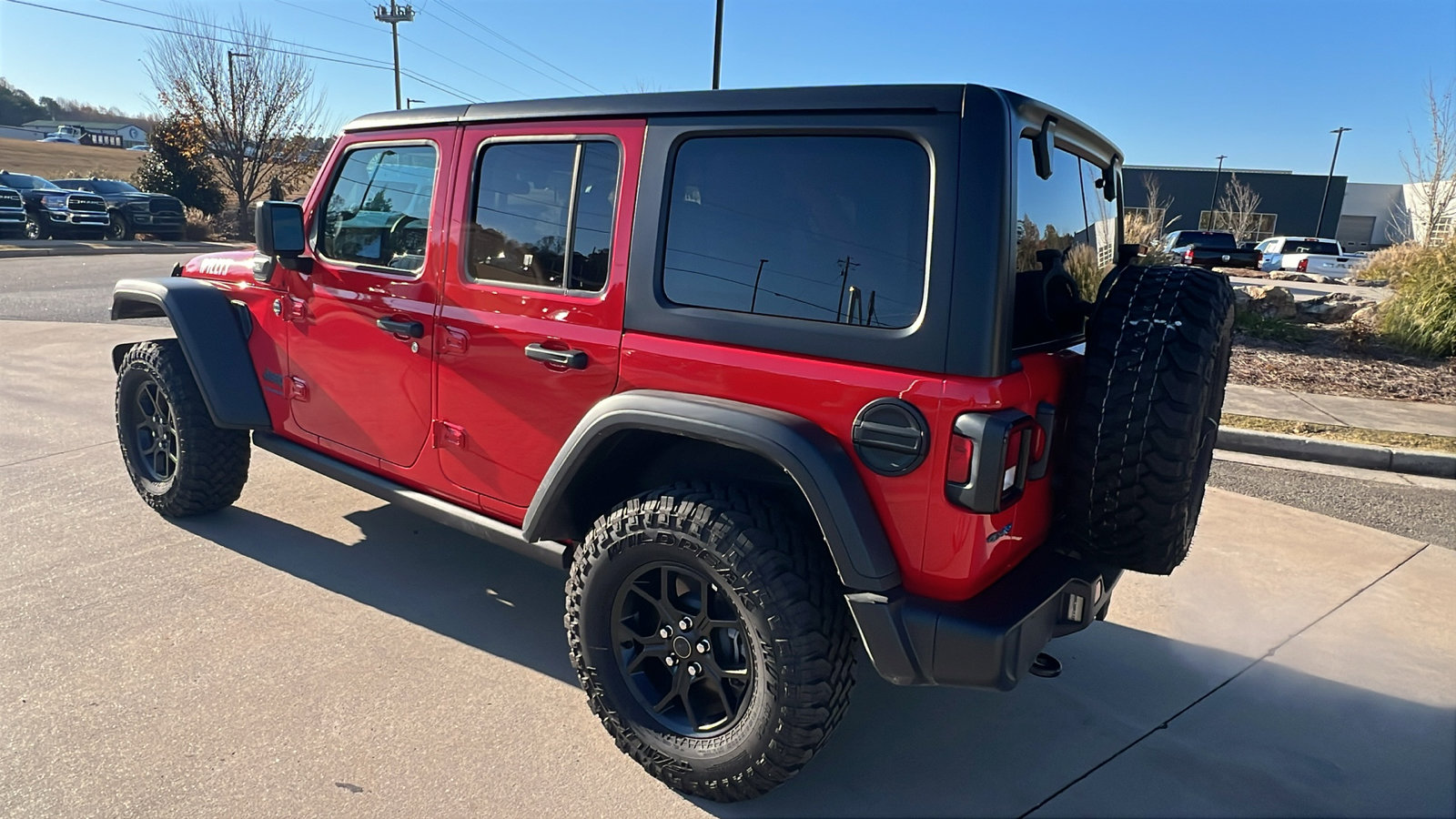Used 2025 Jeep Wrangler Willys image 10