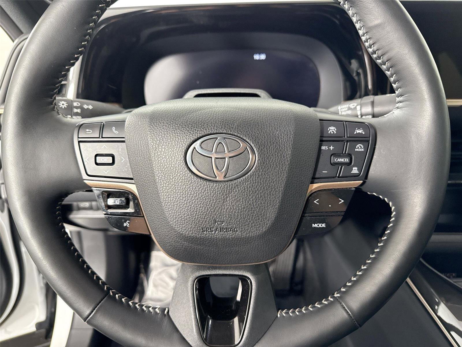 Used 2024 Toyota Crown Platinum AWD/4WD image 17