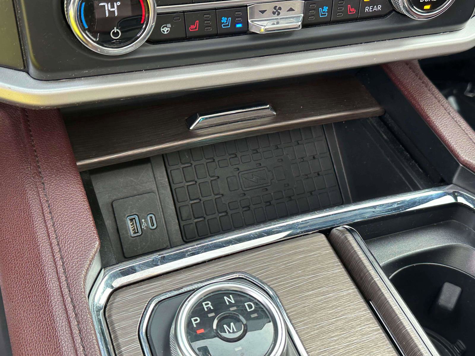 Used 2022 Ford Expedition Limited image 31