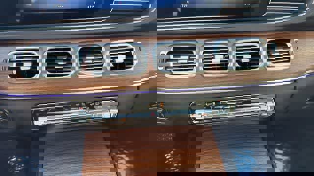Certified 2025 Mercedes-Benz GLE 350 4MATIC image 22