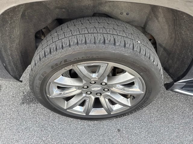 Used 2019 Chevrolet Suburban Premier AWD/4WD image 9