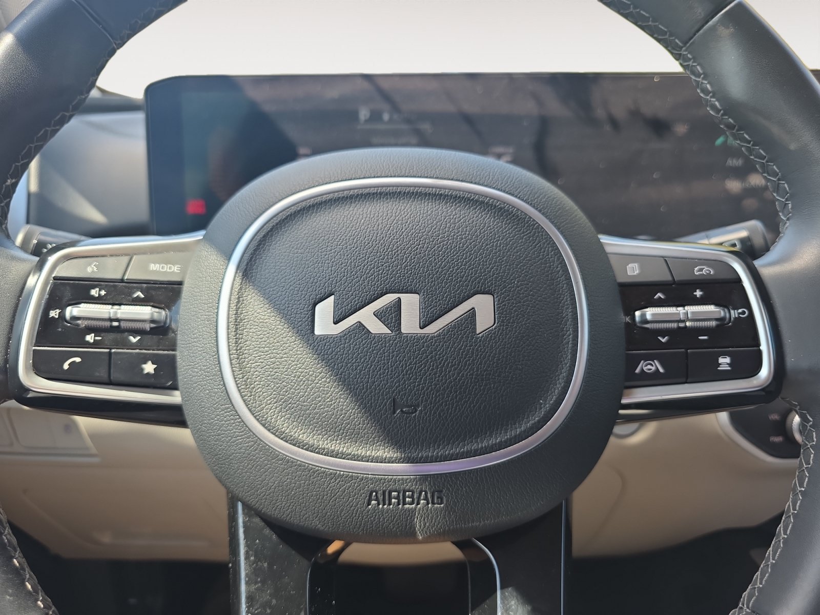 Certified 2024 Kia Sorento S FWD image 11