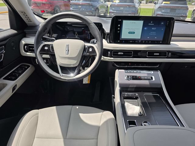 New 2026 Lincoln Aviator 2WD image 6