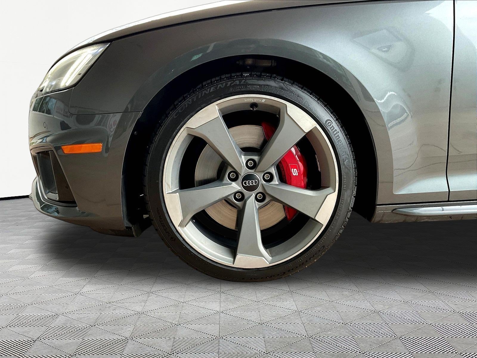 Used 2019 Audi S4 Premium Plus w/ Premium Plus Package AWD/4WD image 32
