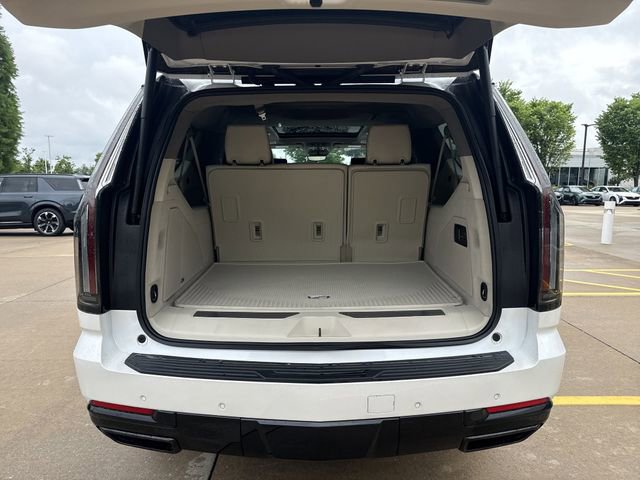Certified 2025 Cadillac Escalade ESV Sport Platinum w/ LPO, Floor Liner Package AWD/4WD image 21