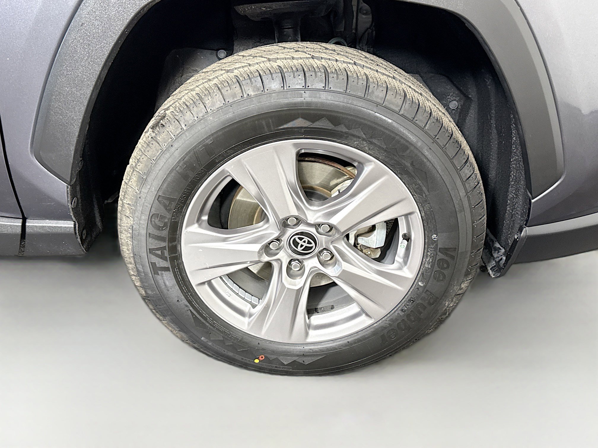 Used 2022 Toyota RAV4 XLE image 32