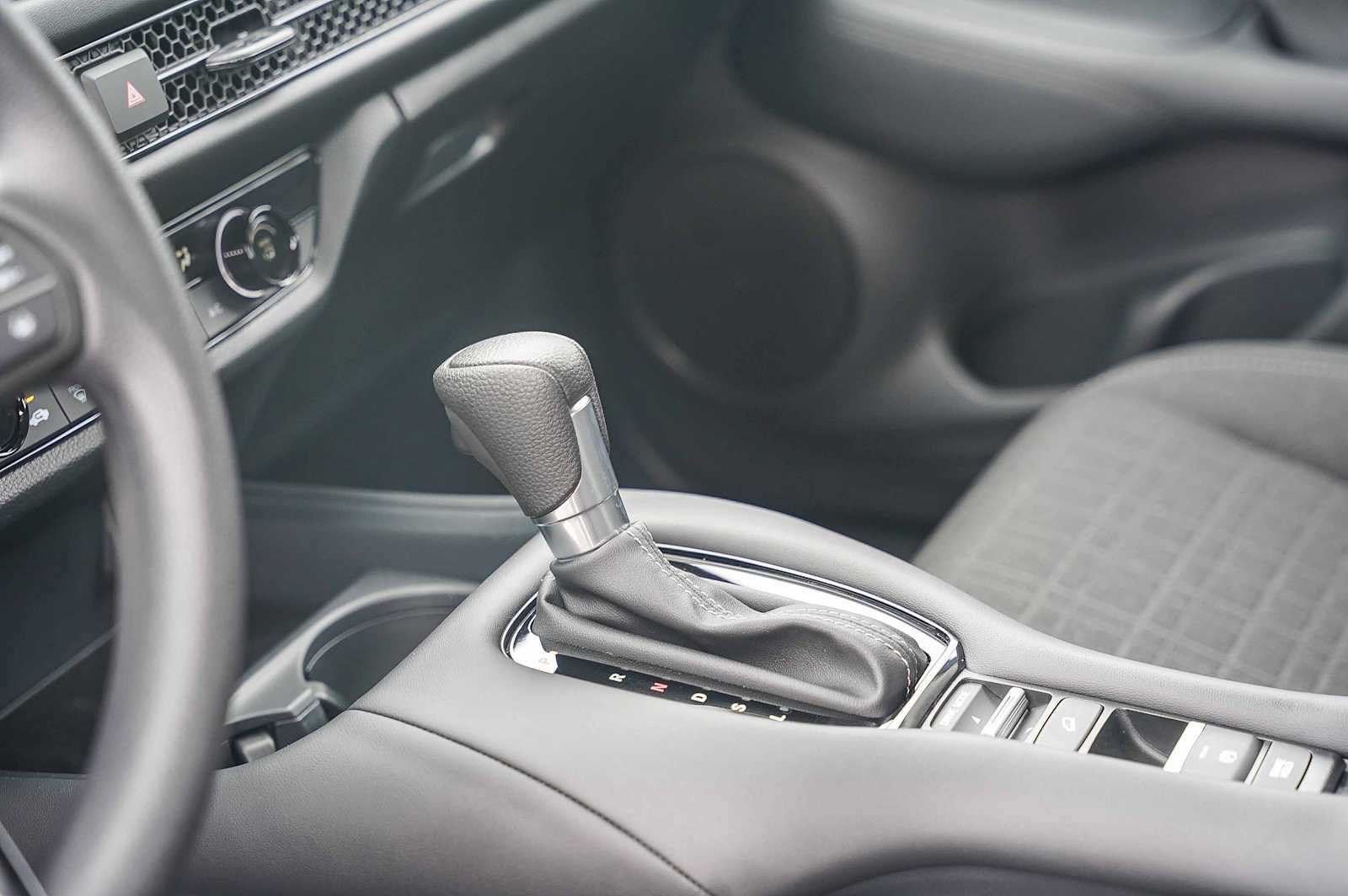 Certified 2025 Honda HR-V LX image 22