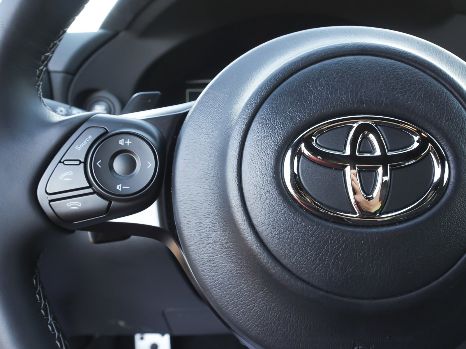 Used 2025 Toyota GR86 Premium image 16