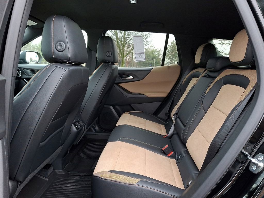 New 2026 Chevrolet Equinox ACTIV w/ LPO, Floor Liner Package image 6