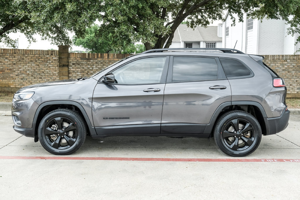 Used 2023 Jeep Cherokee Altitude Lux AWD/4WD image 20