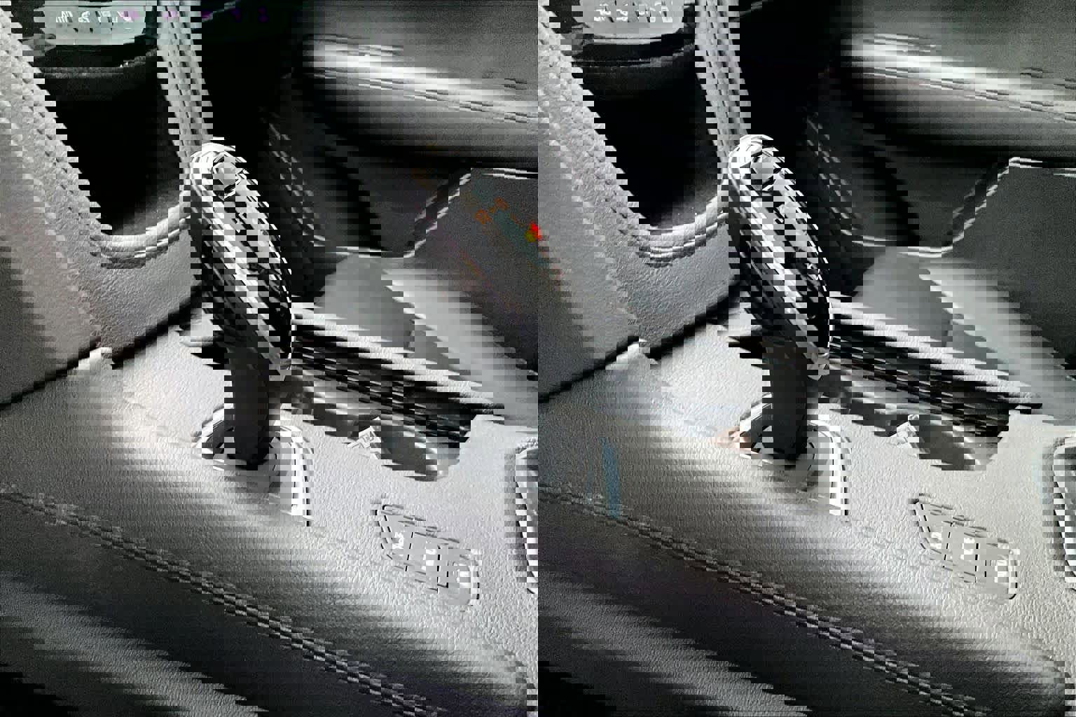 Used 2018 Cadillac XT5 Premium Luxury AWD/4WD image 17