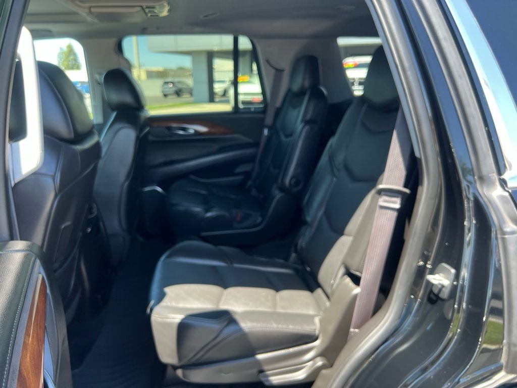 Used 2015 Cadillac Escalade Premium AWD/4WD image 27