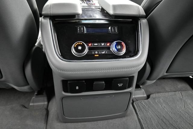 Used 2021 Lincoln Navigator Reserve w/ Luxury Package RWD image 18