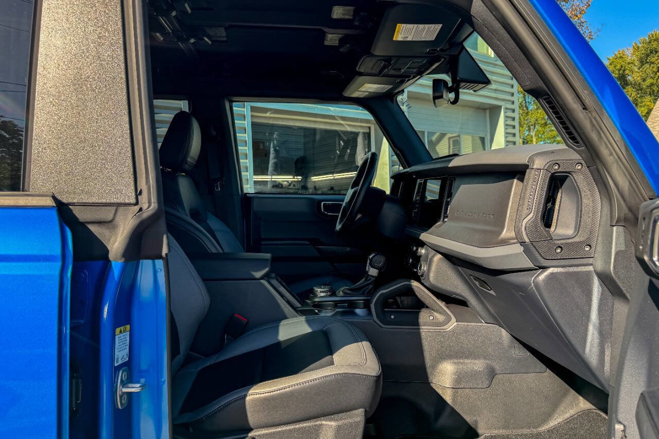 Used 2024 Ford Bronco Big Bend image 11